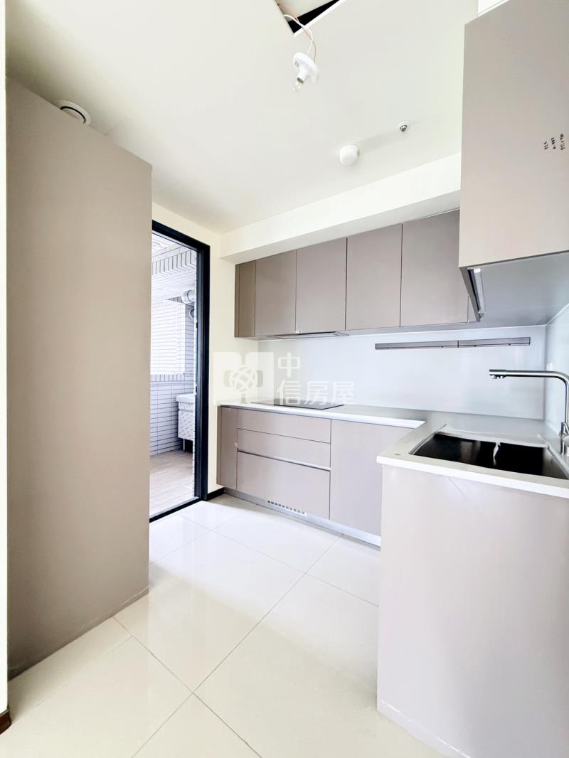 湖濱城最美朝南三房平車房屋室內格局與周邊環境