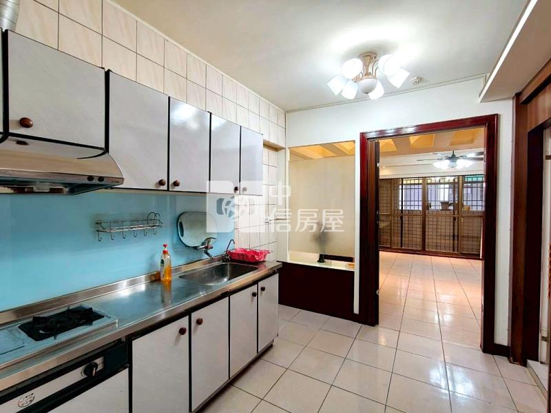 正樹孝商圈二房平車美廈房屋室內格局與周邊環境