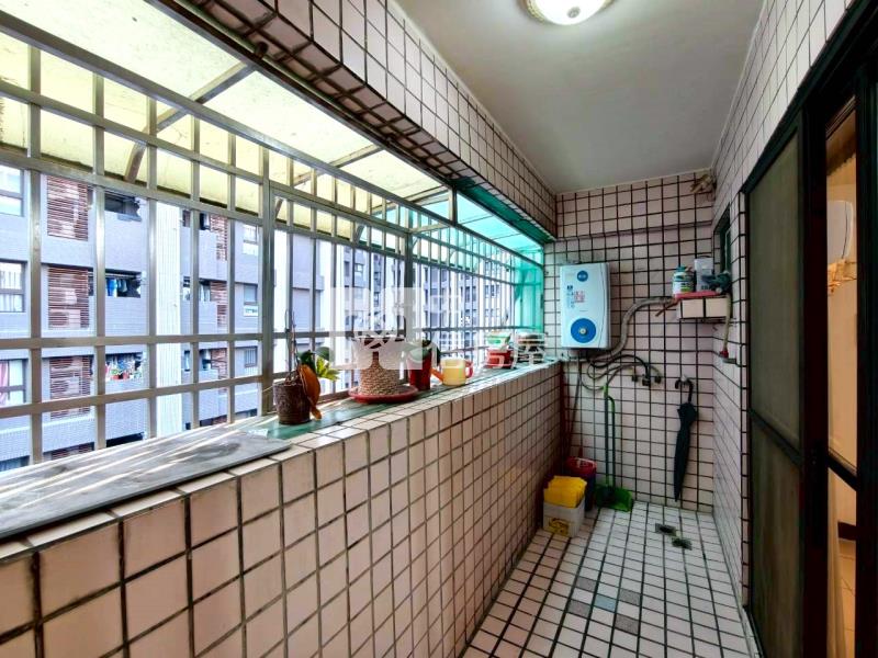 正樹孝商圈二房平車美廈房屋室內格局與周邊環境