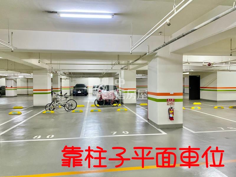 高鐵特區輕屋齡雙陽台精裝大2房平車樹梢戶房屋室內格局與周邊環境