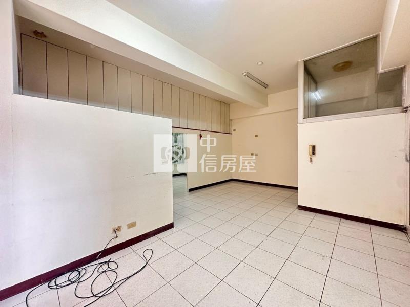 工學商圈秒殺兩房平車房屋室內格局與周邊環境