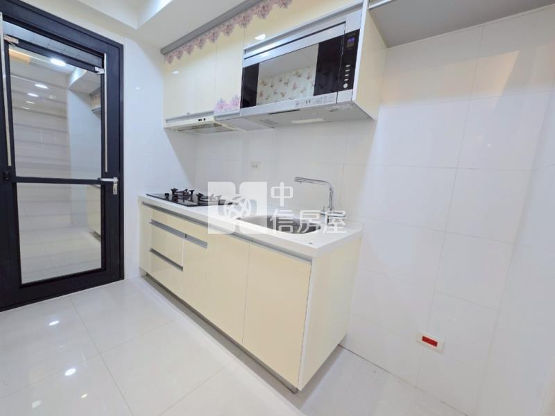 鉑金精品兩房+車B086房屋室內格局與周邊環境