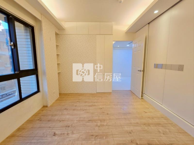 鉑金精品兩房+車B086房屋室內格局與周邊環境