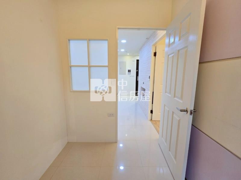 鉑金精品兩房+車B086房屋室內格局與周邊環境