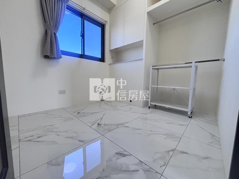 竹科里美車位美廈房屋室內格局與周邊環境