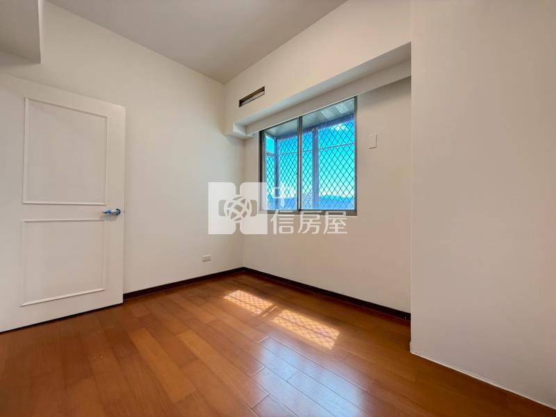 凱悅VIP精美全新整理三房平車(專任）房屋室內格局與周邊環境