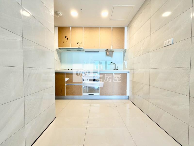 獨家!佳福柏斯市高樓全新三房平車房屋室內格局與周邊環境