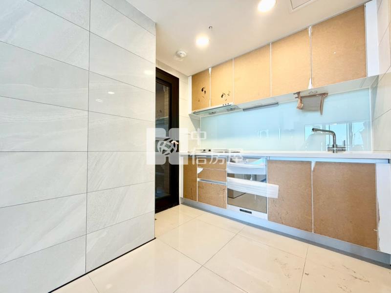 獨家!佳福柏斯市高樓全新三房平車房屋室內格局與周邊環境