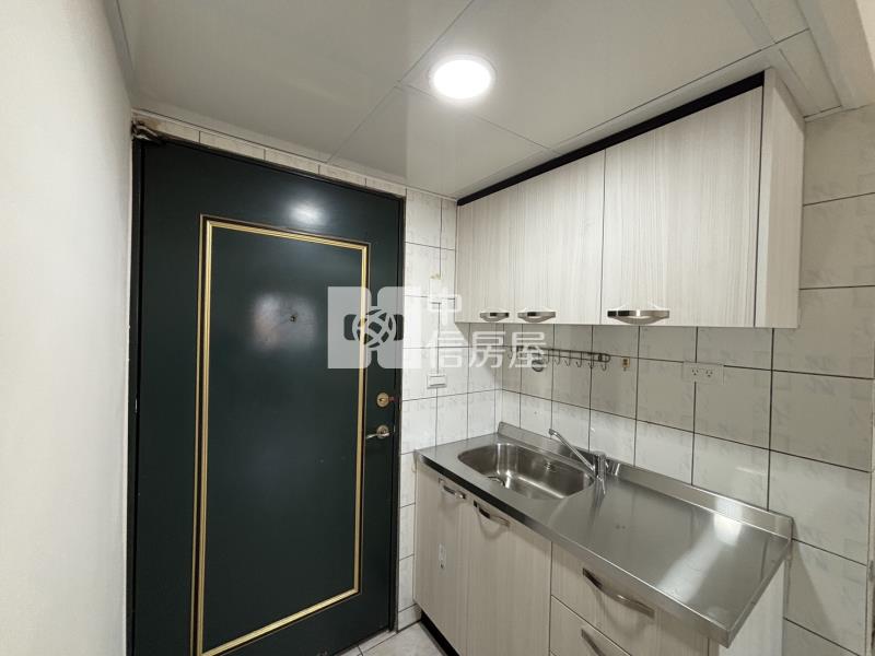 內壢環中商圈美套房房屋室內格局與周邊環境