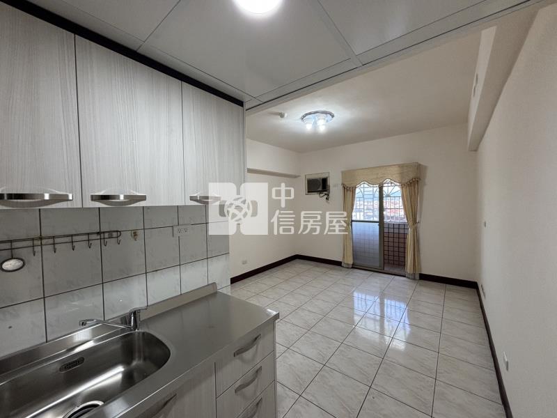 內壢環中商圈美套房房屋室內格局與周邊環境