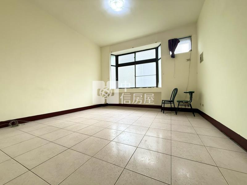 萬丹雙學區8米路店住房屋室內格局與周邊環境