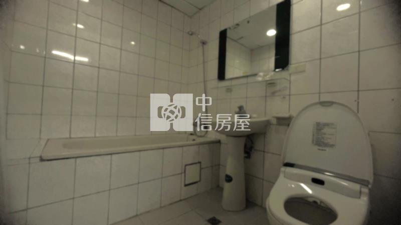 愛買、大慶捷運 4房加車位房屋室內格局與周邊環境