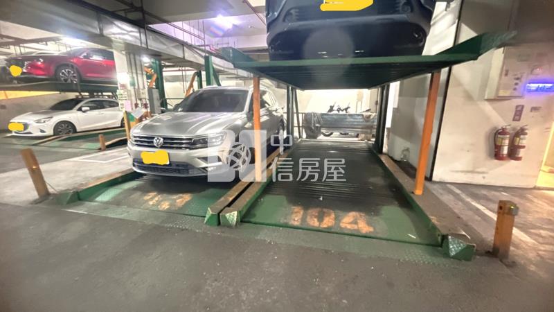 愛買、大慶捷運 4房加車位房屋室內格局與周邊環境