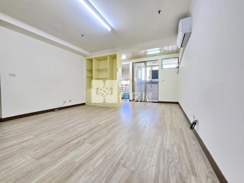 龍邦鳳翔高樓層兩房平車(專任)房屋室內格局與周邊環境