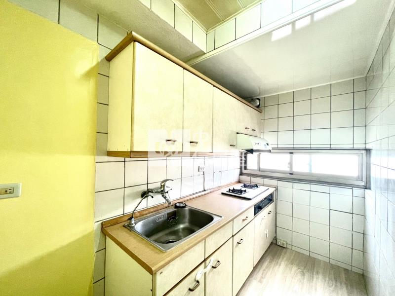 龍邦鳳翔高樓層兩房平車(專任)房屋室內格局與周邊環境