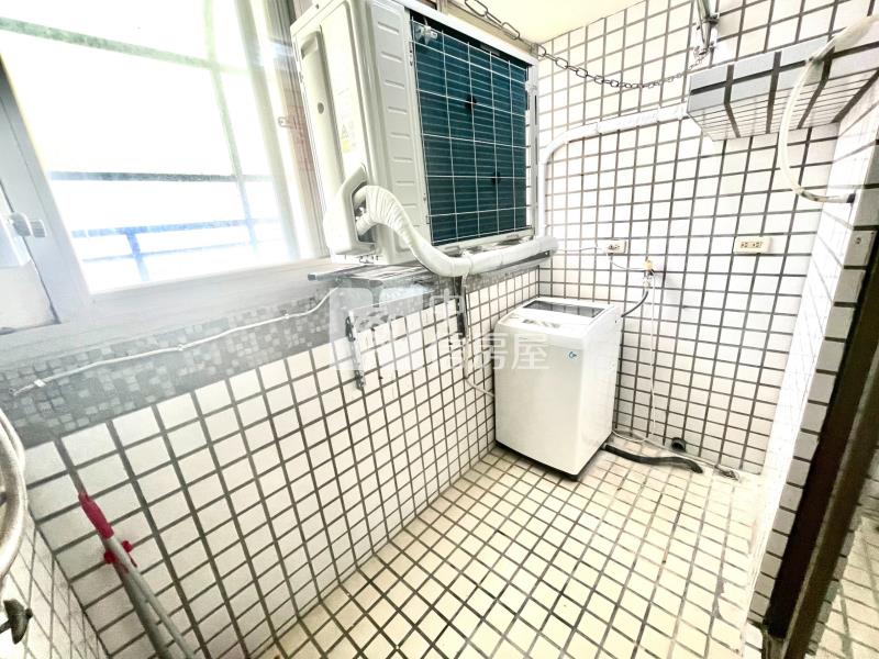 龍邦鳳翔高樓層兩房平車(專任)房屋室內格局與周邊環境