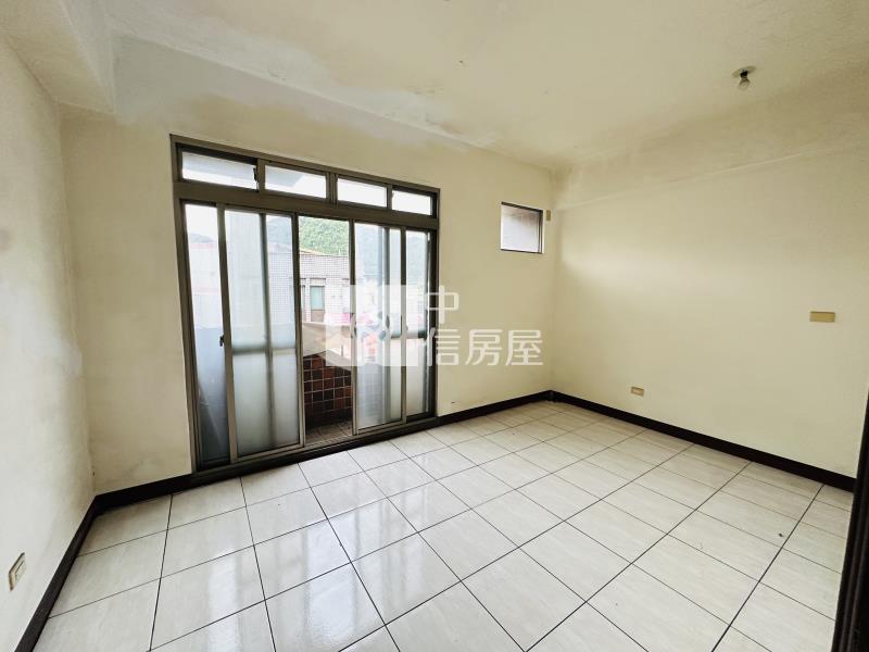 ▲安樂市場旁電梯房屋室內格局與周邊環境