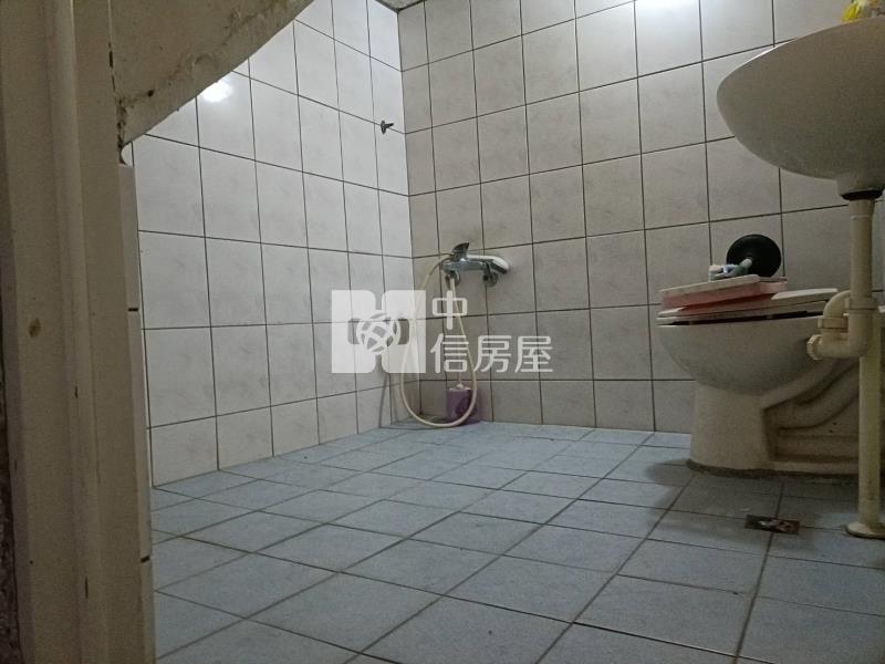 斗六文化路3F加建透天房屋室內格局與周邊環境