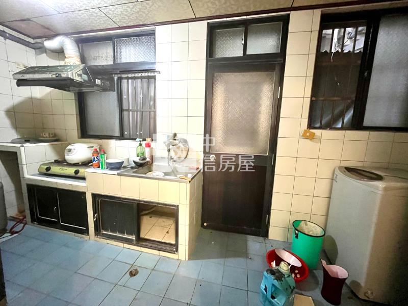 ●武隆街稀有透天房屋室內格局與周邊環境