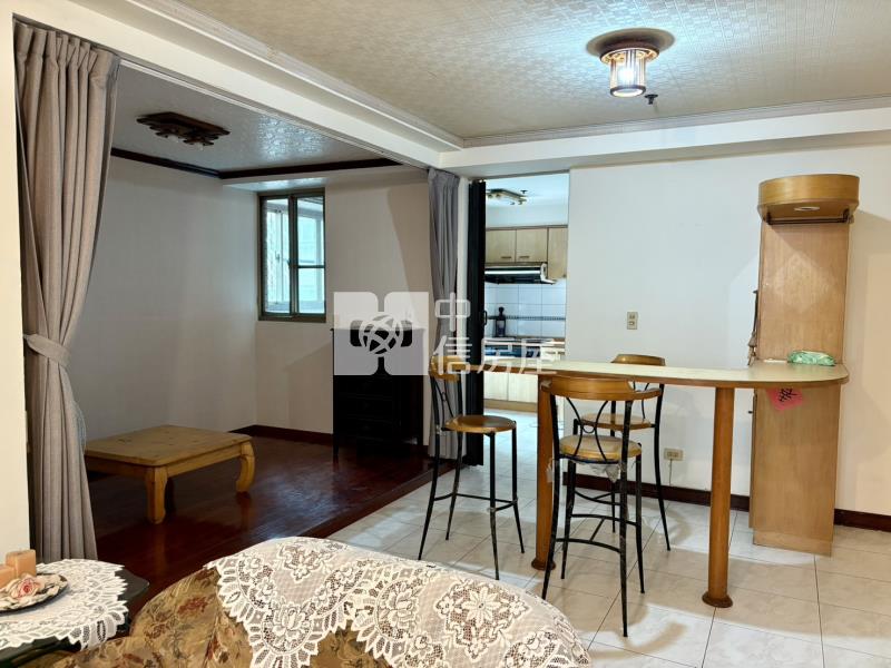 海景富邑3+1房平車電寓房屋室內格局與周邊環境