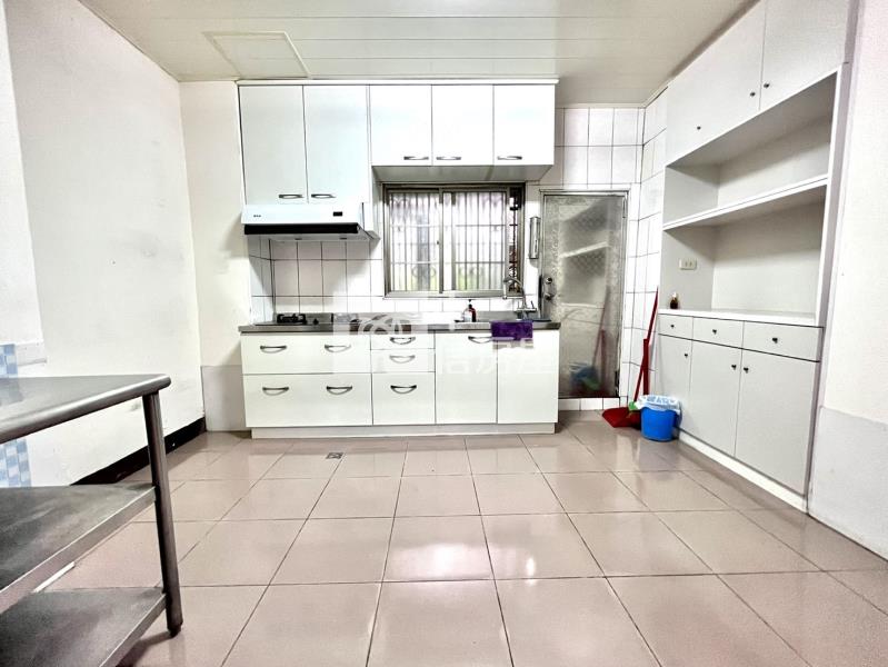 北太平全新整理孝親透天房屋室內格局與周邊環境