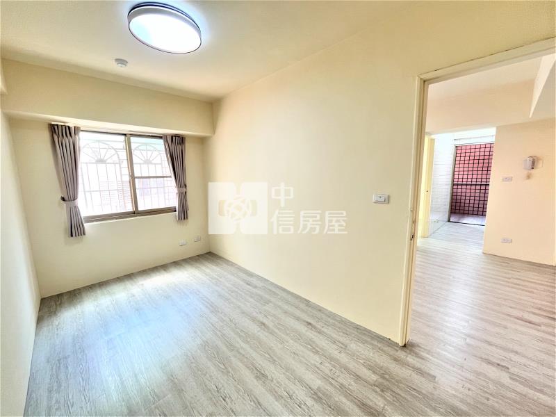 文心百利三房車位房屋室內格局與周邊環境