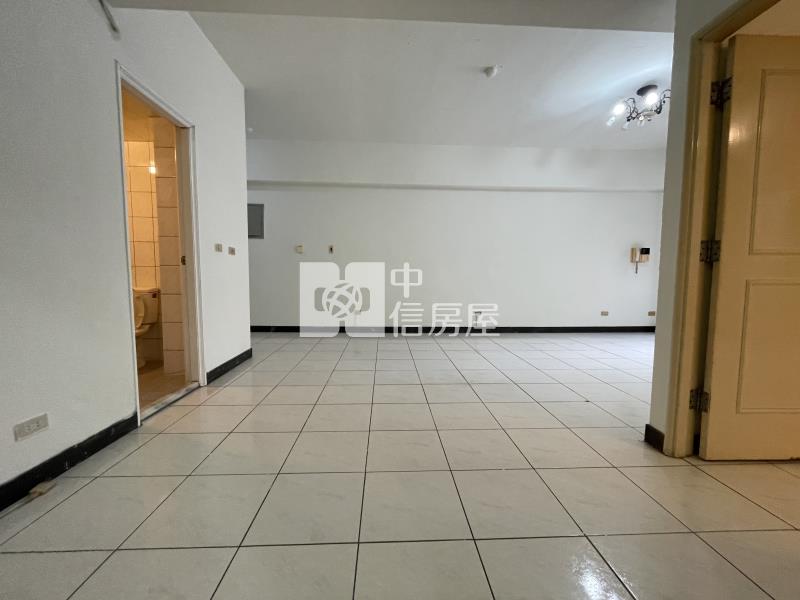 靜園1樓庭院附車位房屋室內格局與周邊環境