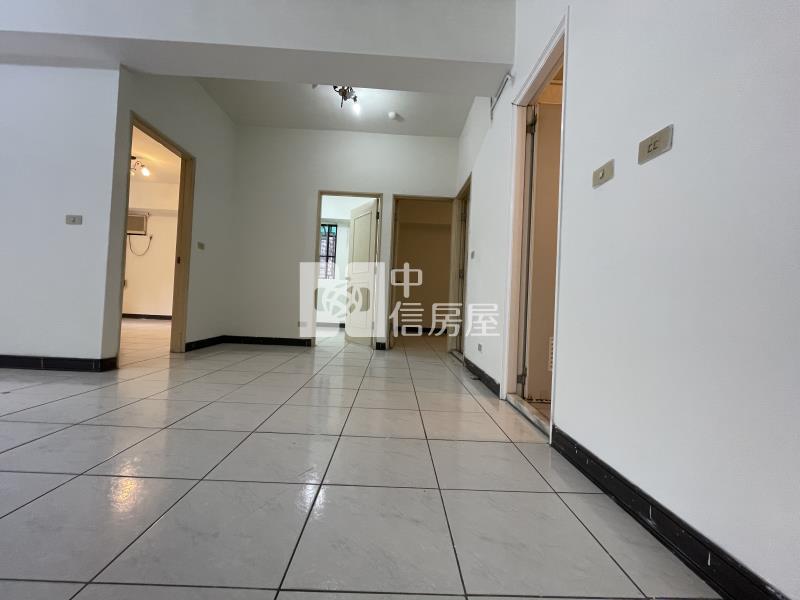 靜園1樓庭院附車位房屋室內格局與周邊環境