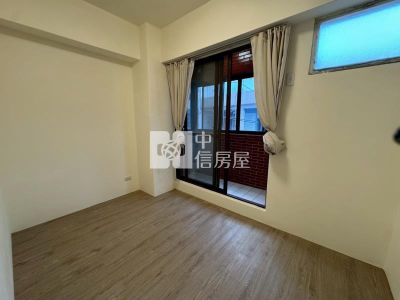 忠貞國小龍岡國中美2房房屋室內格局與周邊環境