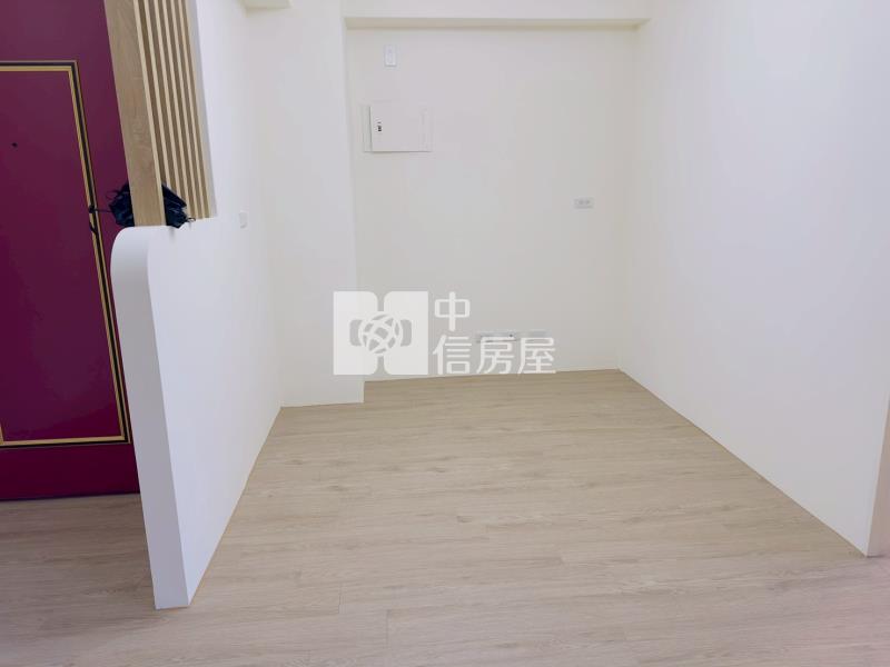 忠貞國小龍岡國中美2房房屋室內格局與周邊環境