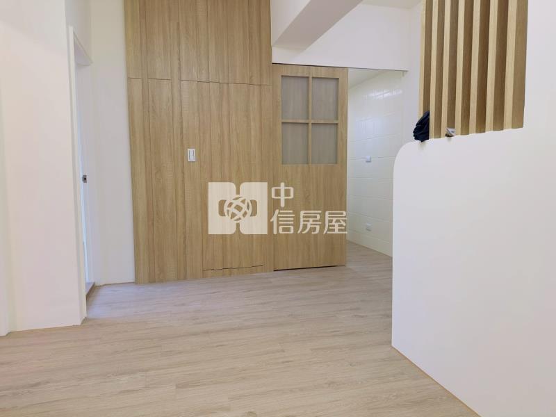 忠貞國小龍岡國中美2房房屋室內格局與周邊環境