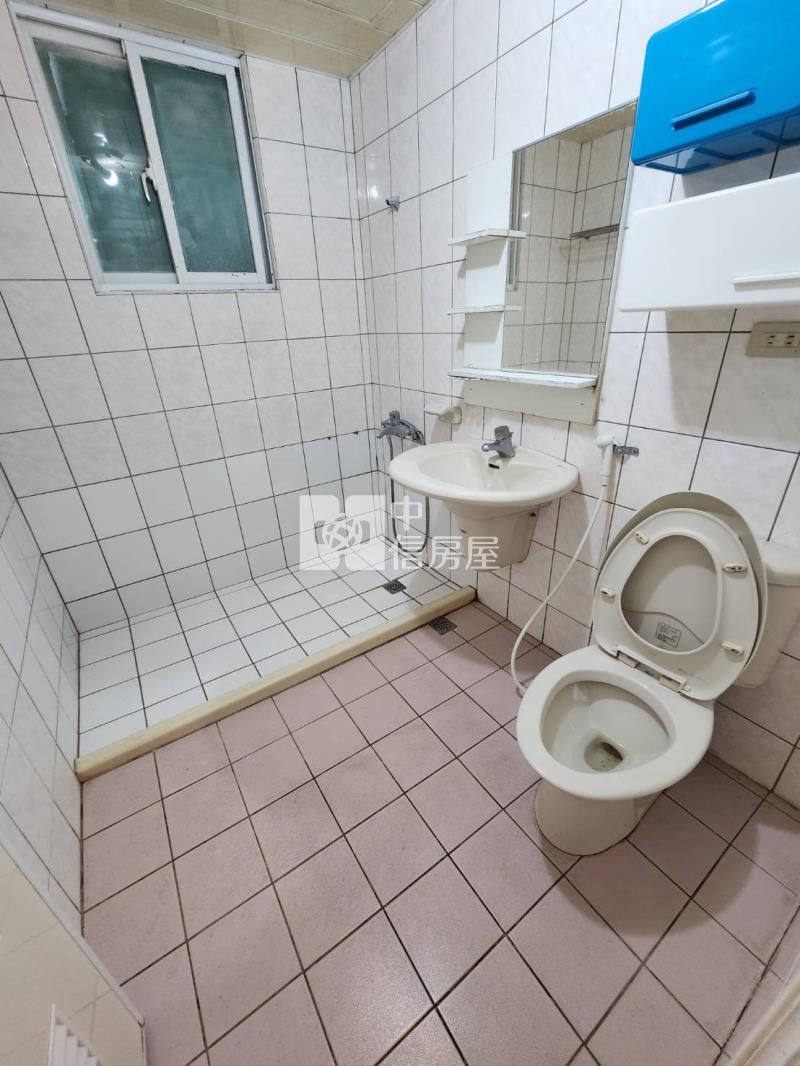 健保局旁兩房車(科學家)房屋室內格局與周邊環境