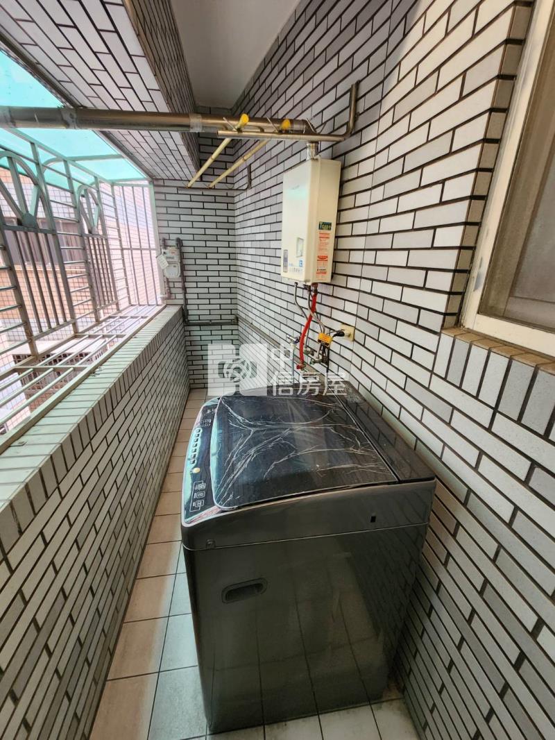 健保局旁兩房車(科學家)房屋室內格局與周邊環境