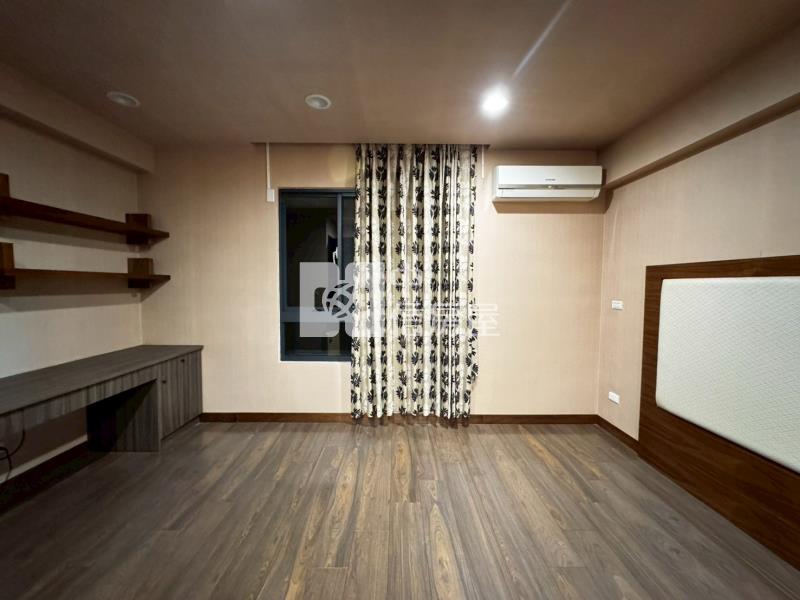 新都生態公園雙車電梯別墅房屋室內格局與周邊環境