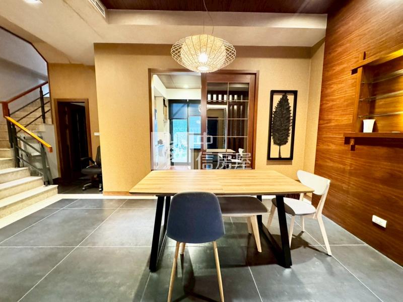 新都生態公園雙車電梯別墅房屋室內格局與周邊環境