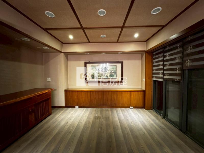 新都生態公園雙車電梯別墅房屋室內格局與周邊環境