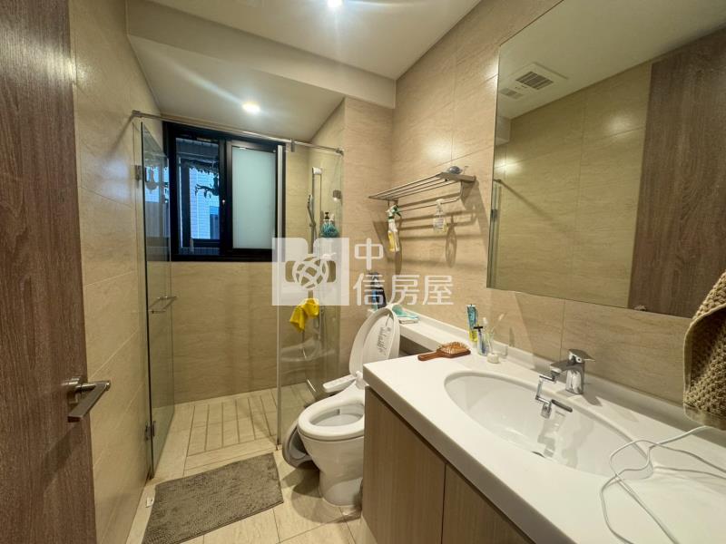 昕邑鳥語花香次頂樓三房雙平車房屋室內格局與周邊環境