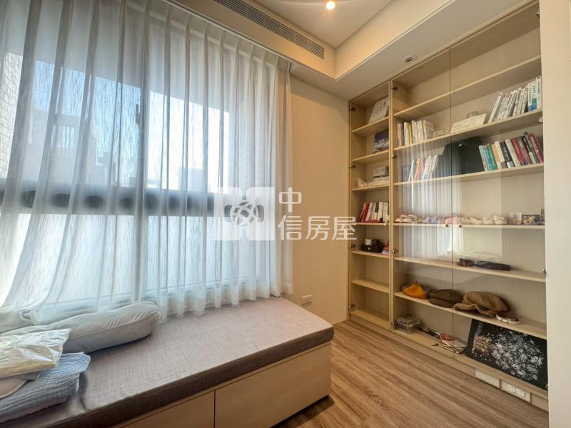 昕邑鳥語花香次頂樓三房雙平車房屋室內格局與周邊環境