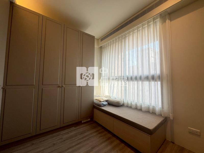 昕邑鳥語花香次頂樓三房雙平車房屋室內格局與周邊環境