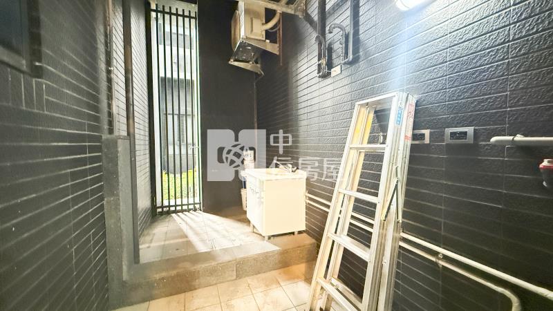 獨家!洲際W四房雙車樓中樓房屋室內格局與周邊環境