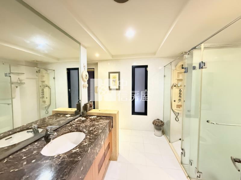 十期陸府震後臨路美墅（專任）房屋室內格局與周邊環境