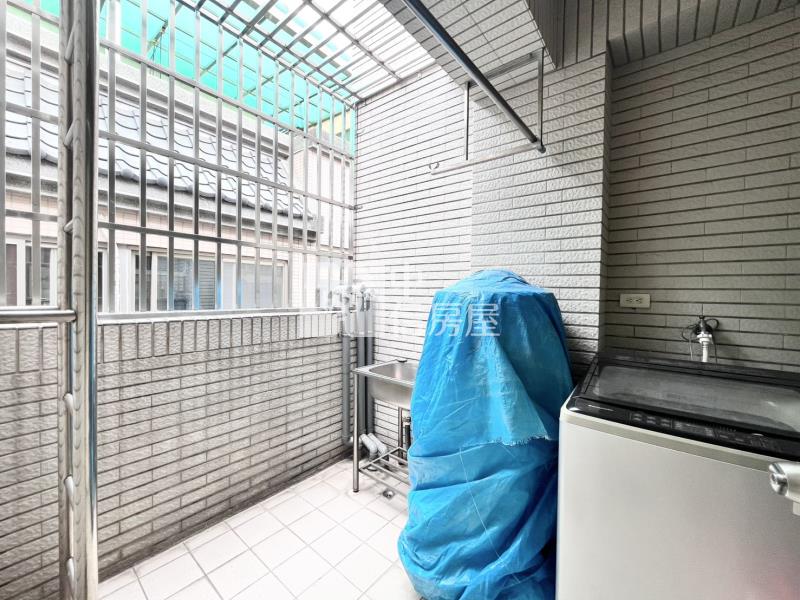 崇德哈哇e雙車美墅房屋室內格局與周邊環境