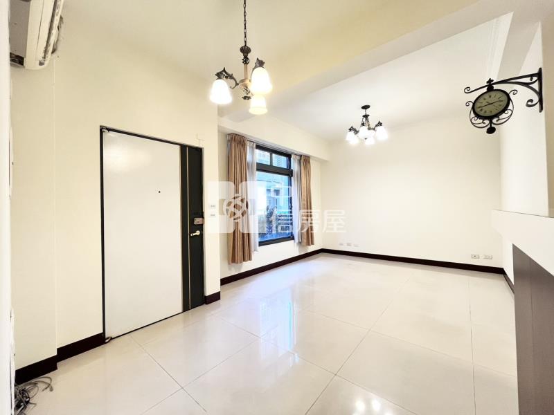 崇德哈哇e雙車美墅房屋室內格局與周邊環境