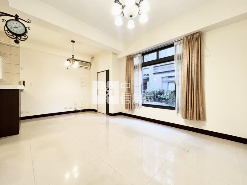 崇德哈哇e雙車美墅房屋室內格局與周邊環境