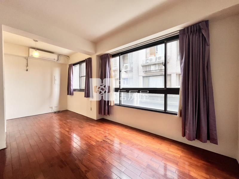 崇德哈哇e雙車美墅房屋室內格局與周邊環境