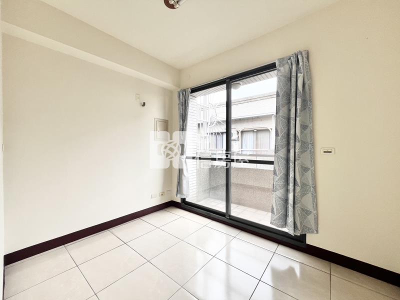 崇德哈哇e雙車美墅房屋室內格局與周邊環境