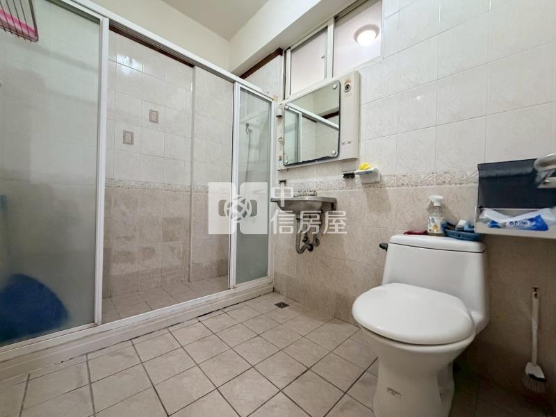 至正國中好屋況車墅房屋室內格局與周邊環境