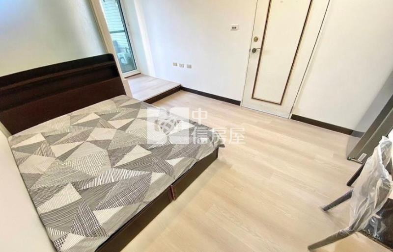 逢甲透天店面+六套房房屋室內格局與周邊環境