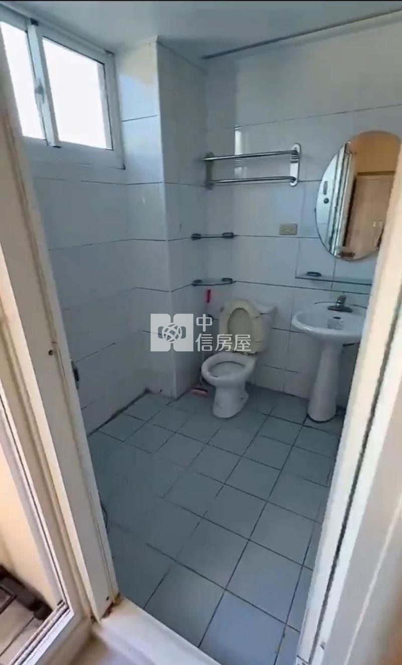 逢甲透天店面+六套房房屋室內格局與周邊環境