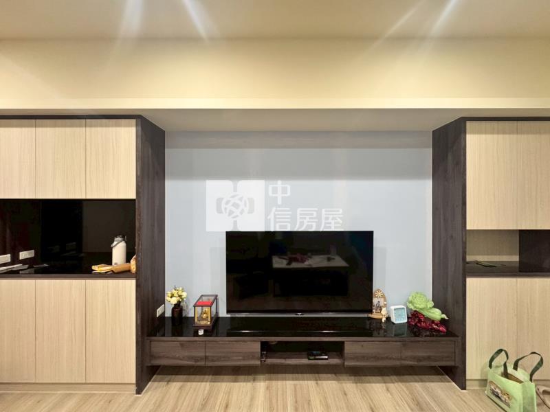 斗六棒球場特區三房平車精裝華廈房屋室內格局與周邊環境